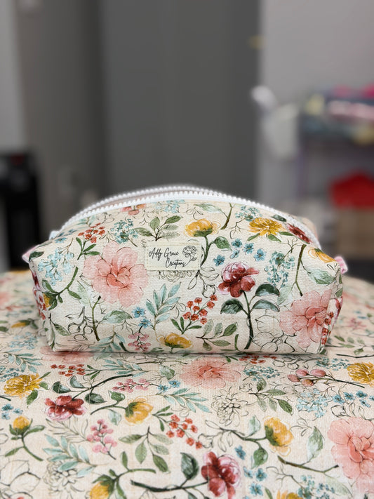 Medium Boxy Makeup Bag